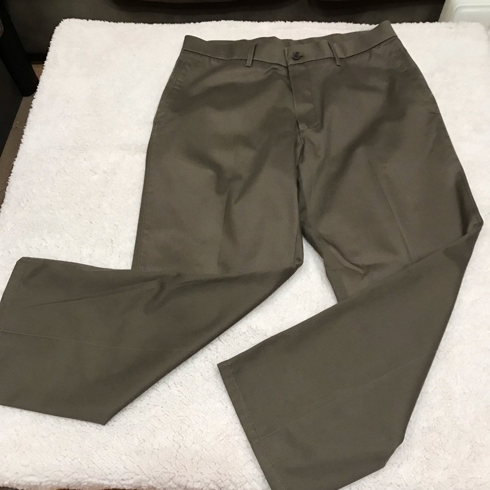 Haggar H26 4 Way Stretch Men’s Pants, Classic Fit Tan Cotton Trousers, 36 x 29,